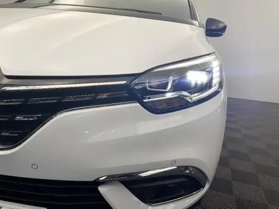 RENAULT SCENIC IV - voiture d'occasion - Photo 22