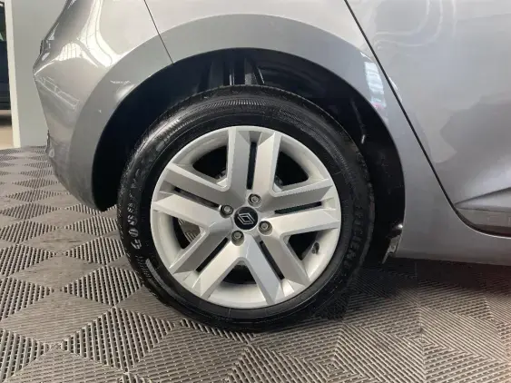 RENAULT CLIO V - voiture d'occasion - Photo 25