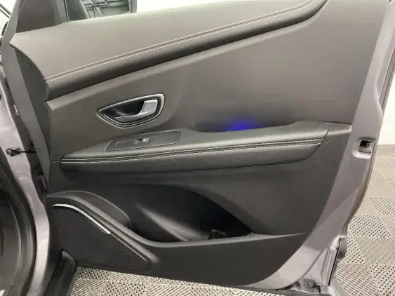 RENAULT SCENIC IV - voiture d'occasion - Photo 20