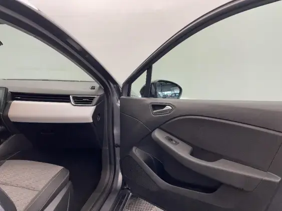 RENAULT CLIO V - voiture d'occasion - Photo 20