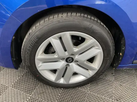 RENAULT CLIO V - voiture d'occasion - Photo 22