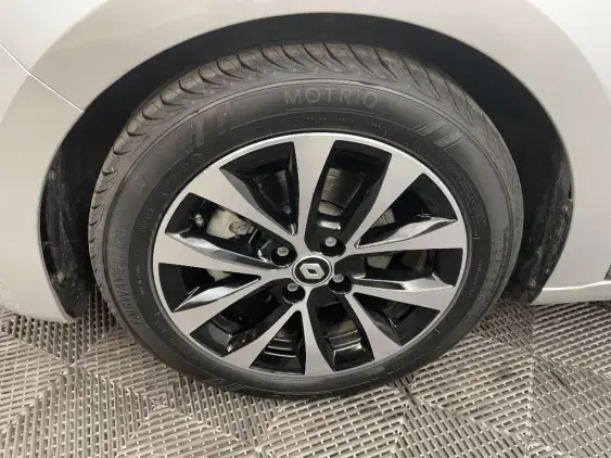 RENAULT CLIO V - voiture d'occasion - Photo 23