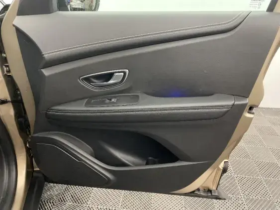 RENAULT SCENIC IV - voiture d'occasion - Photo 20