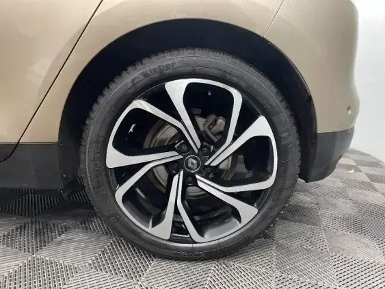 RENAULT SCENIC IV - voiture d'occasion - Photo 24