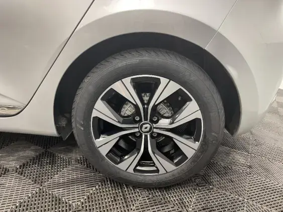 RENAULT CLIO V - voiture d'occasion - Photo 24