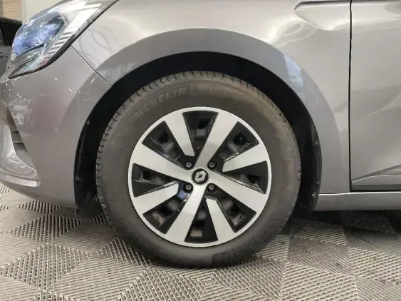 RENAULT CLIO V - voiture d'occasion - Photo 23