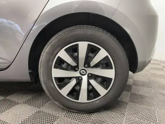 RENAULT CLIO V - voiture d'occasion - Photo 24