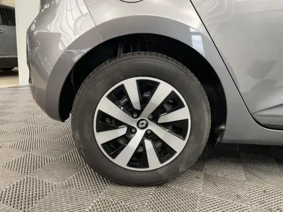 RENAULT CLIO V - voiture d'occasion - Photo 25