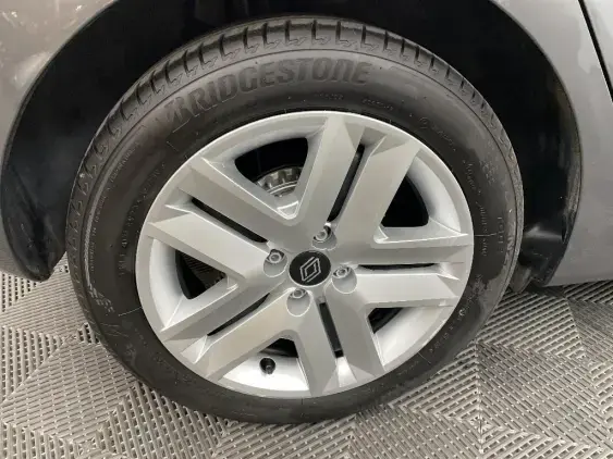 RENAULT CLIO V - voiture d'occasion - Photo 25