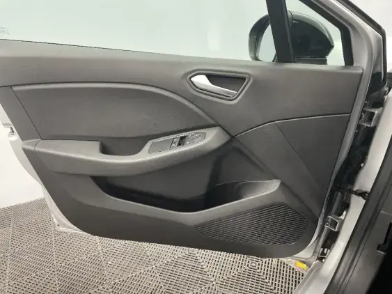 RENAULT CLIO V - voiture d'occasion - Photo 19