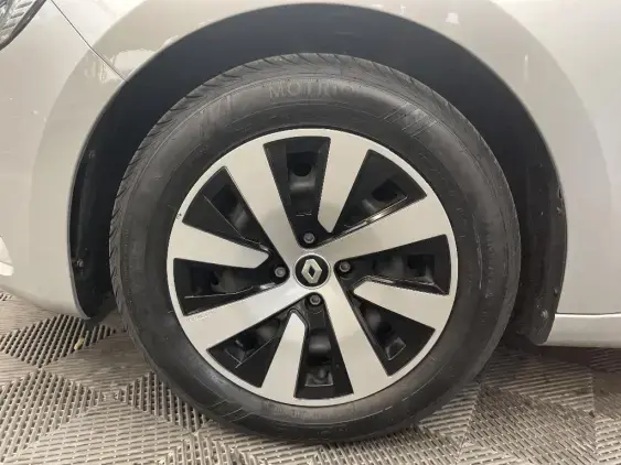 RENAULT CLIO V - voiture d'occasion - Photo 23