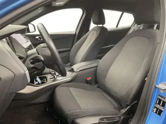 BMW SERIE 1 F40 - voiture d'occasion - Photo 18