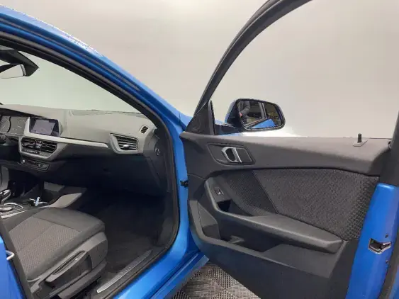 BMW SERIE 1 F40 - voiture d'occasion - Photo 20