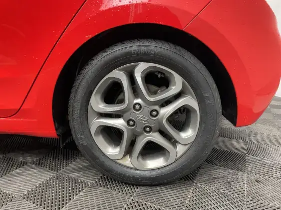 HYUNDAI i20 II - voiture d'occasion - Photo 23