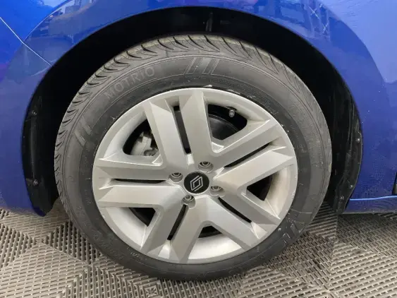 RENAULT CLIO V - voiture d'occasion - Photo 23