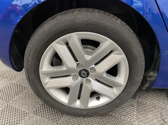 RENAULT CLIO V - voiture d'occasion - Photo 25