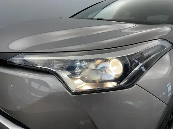 TOYOTA C-HR - voiture d'occasion - Photo 22