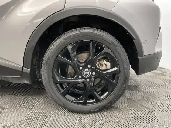 TOYOTA C-HR - voiture d'occasion - Photo 24