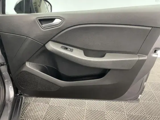 RENAULT CLIO V - voiture d'occasion - Photo 20