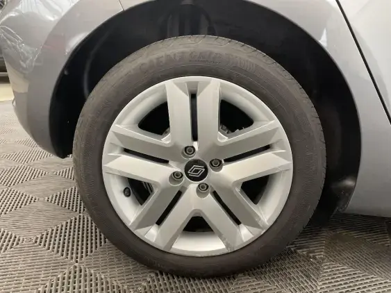 RENAULT CLIO V - voiture d'occasion - Photo 25