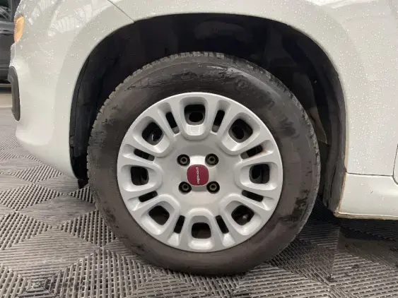 FIAT PANDA III - voiture d'occasion - Photo 23