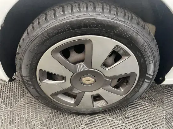 RENAULT TWINGO III - voiture d'occasion - Photo 23