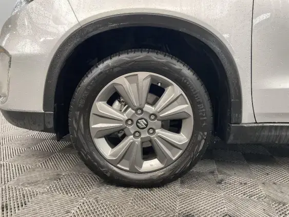 SUZUKI VITARA IV - voiture d'occasion - Photo 23