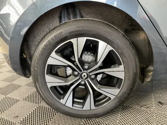 RENAULT CLIO V - voiture d'occasion - Photo 25