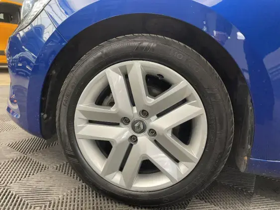 RENAULT CLIO V - voiture d'occasion - Photo 23