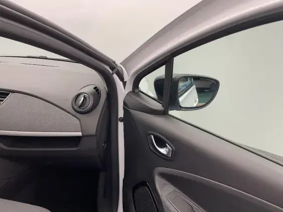 RENAULT ZOE - voiture d'occasion - Photo 20