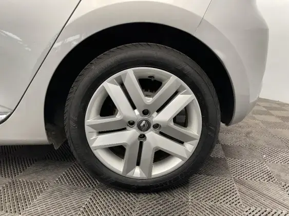 RENAULT CLIO V - voiture d'occasion - Photo 23