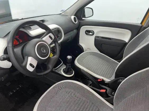 RENAULT TWINGO III - voiture d'occasion - Photo 18