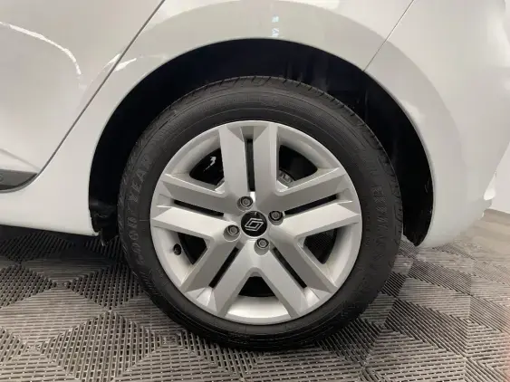 RENAULT CLIO V - voiture d'occasion - Photo 24