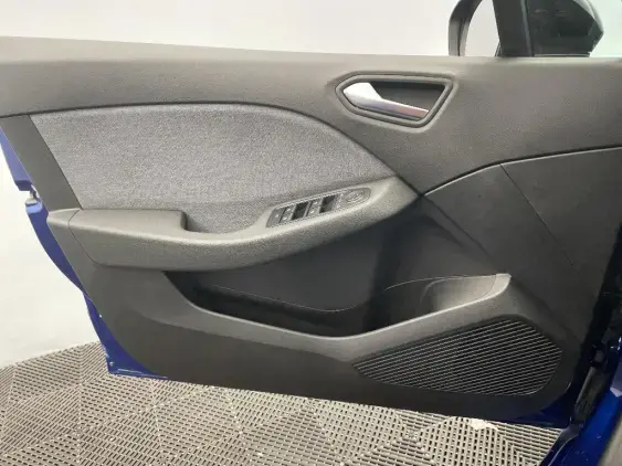 RENAULT CLIO V - voiture d'occasion - Photo 19