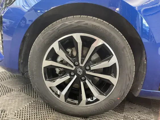 RENAULT CLIO V - voiture d'occasion - Photo 23