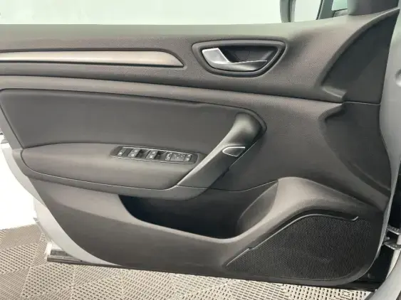 RENAULT MEGANE ESTATE IV - voiture d'occasion - Photo 19