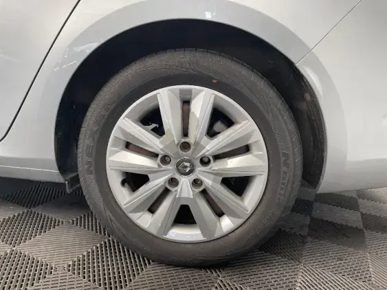 RENAULT MEGANE ESTATE IV - voiture d'occasion - Photo 24