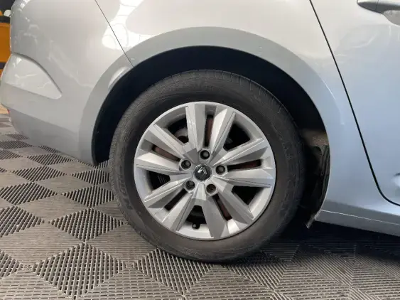 RENAULT MEGANE ESTATE IV - voiture d'occasion - Photo 25