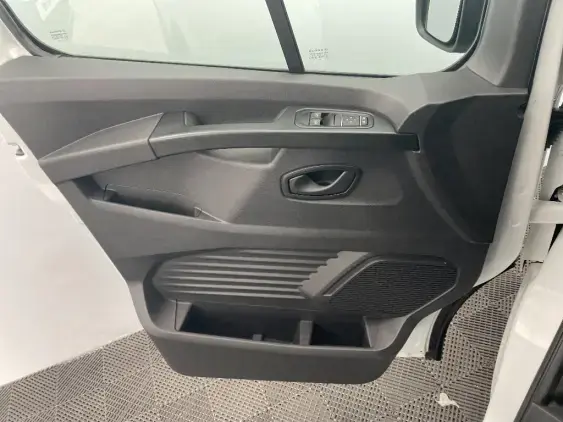 RENAULT TRAFIC FG III - voiture d'occasion - Photo 19