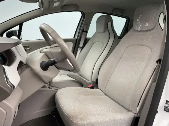 RENAULT ZOE - voiture d'occasion - Photo 18