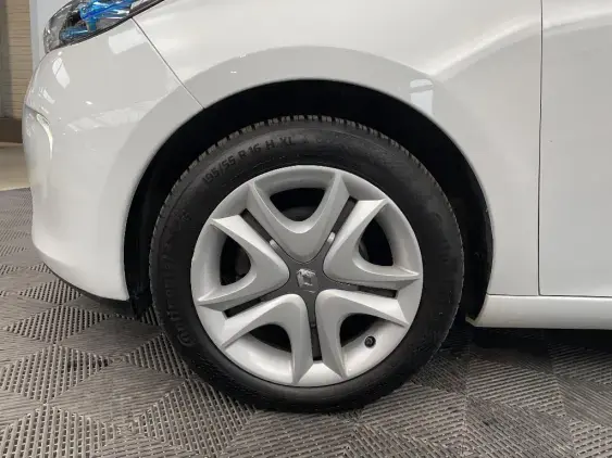 RENAULT ZOE - voiture d'occasion - Photo 23