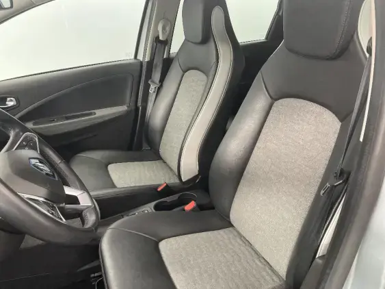 RENAULT ZOE - voiture d'occasion - Photo 18