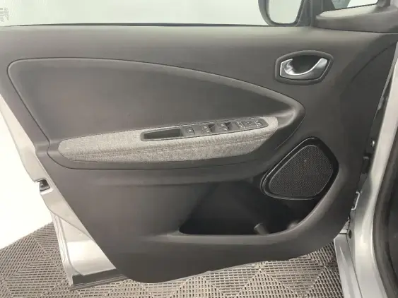 RENAULT ZOE - voiture d'occasion - Photo 19