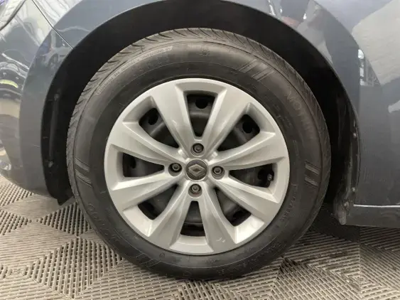 RENAULT CLIO V - voiture d'occasion - Photo 23