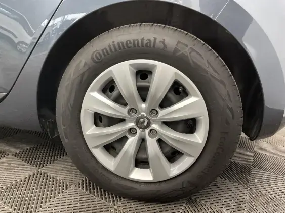 RENAULT CLIO V - voiture d'occasion - Photo 24