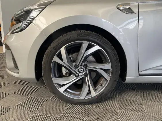 RENAULT CLIO V - voiture d'occasion - Photo 23