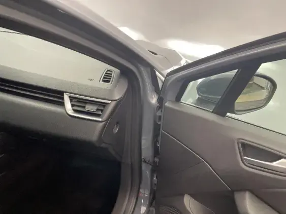 RENAULT CLIO V - voiture d'occasion - Photo 19