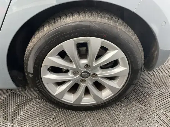 RENAULT CLIO V - voiture d'occasion - Photo 24