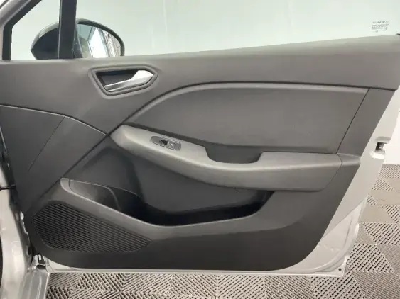 RENAULT CLIO V - voiture d'occasion - Photo 20