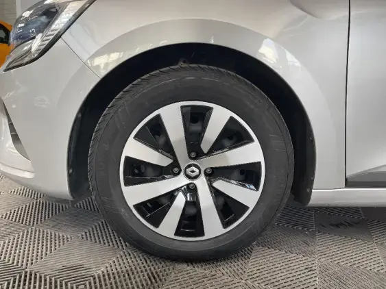 RENAULT CLIO V - voiture d'occasion - Photo 23